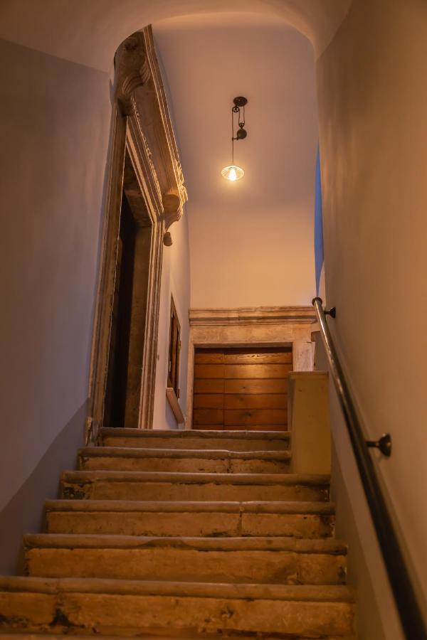 La Rondine Bed & Breakfast Tagliacozzo Exterior photo